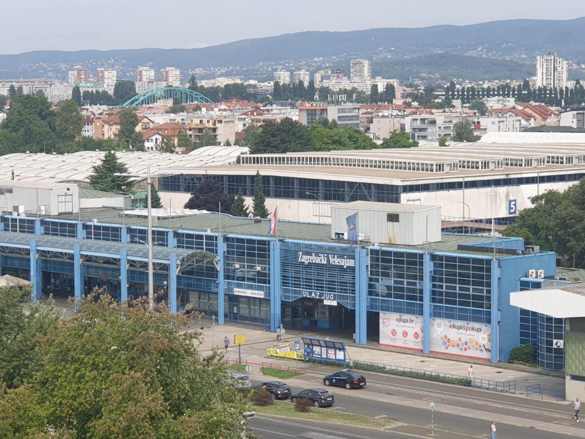 Apartman Lana ,Froudeova Ulica 3 Nasuprot Zg Velesajma Διαμέρισμα Ζάγκρεμπ Εξωτερικό φωτογραφία