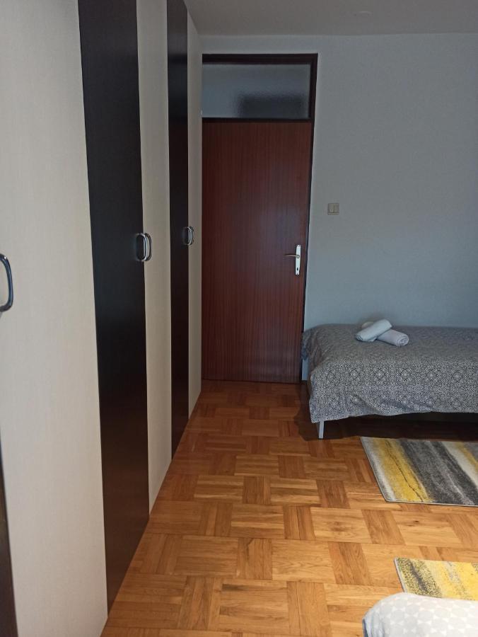 Apartman Lana ,Froudeova Ulica 3 Nasuprot Zg Velesajma Διαμέρισμα Ζάγκρεμπ Εξωτερικό φωτογραφία